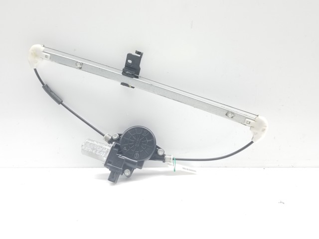 D6515858X MAZDA Motor del elevalunas de la puerta delantera derecha comprar Bilbao