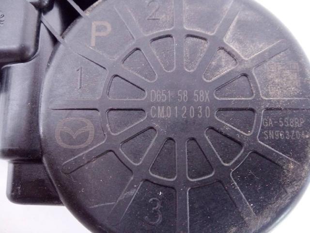 MAZDA D6515858X Motor del elevalunas de la puerta delantera derecha  disponible España