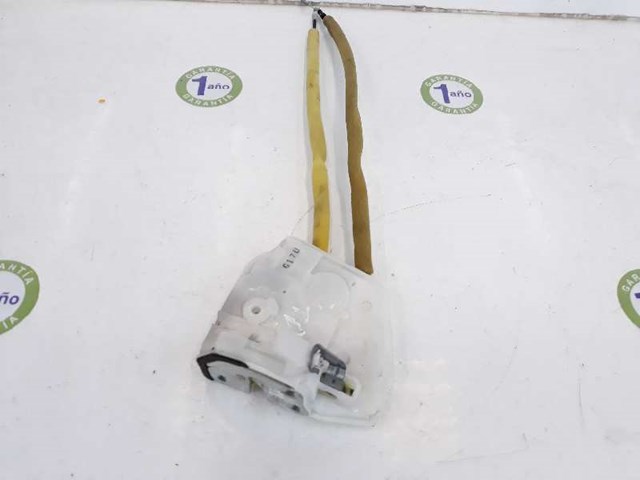 Cerradura de puerta trasera derecha D65172310D Mazda