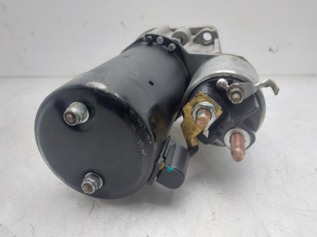 D6RA104 Motor de arranque  comprar en Zaragoza
