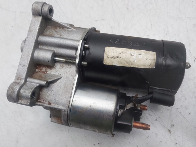 D6RA104 Motor de arranque  disponible Burgos