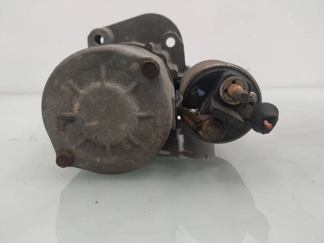 D7E22 Motor de arranque  comprar en Zaragoza