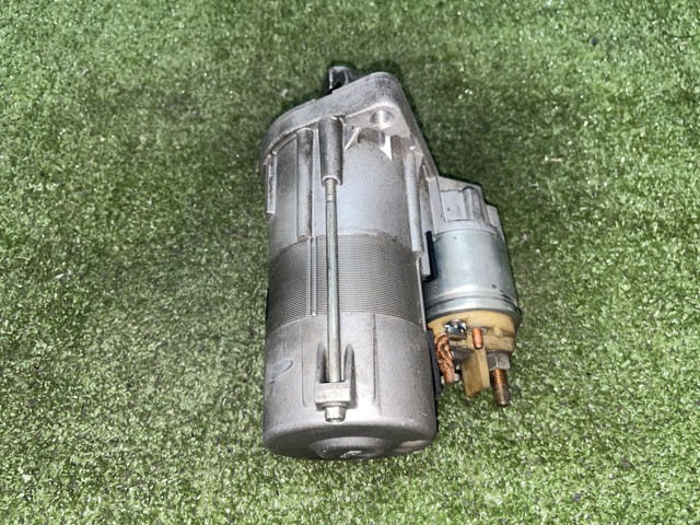 D7G4 Motor de arranque  disponible Utrera