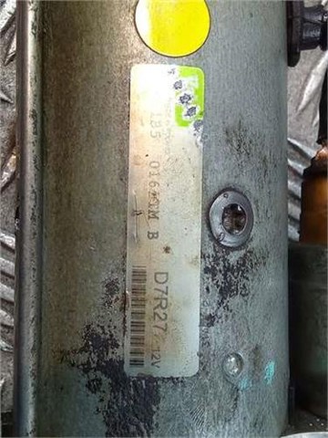 D7R27 Motor de arranque  en stock Castellón