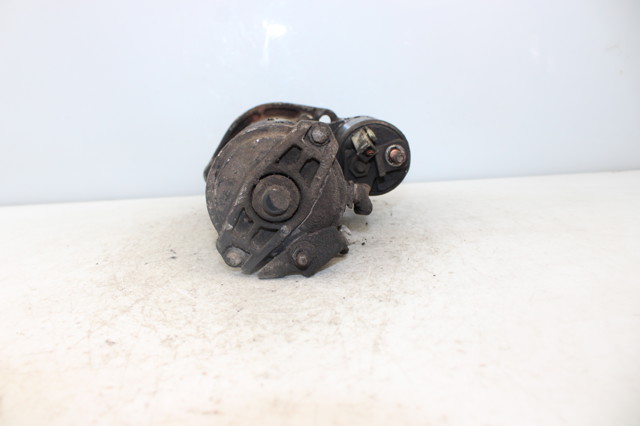 VAG D7R33 Motor de arranque  disponible Lugo