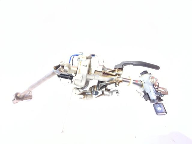 Eje inferior de la columna de dirección D8080EY40B NISSAN