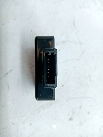 DE8T19H463DA Ford