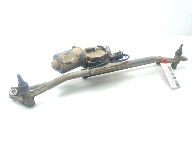 DLB101542 Land Rover