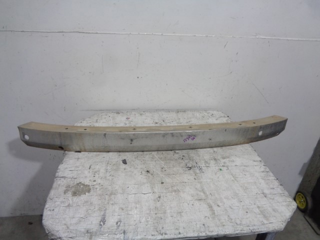 Refuerzo parachoque delantero DPE000060 Land Rover