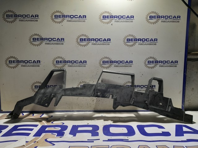 Soporte de parachoques delantero izquierdo DPN500051 Land Rover