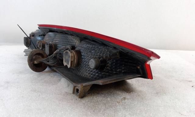 FORD DT1113404AB Piloto trasero derecho  en stock Salamanca