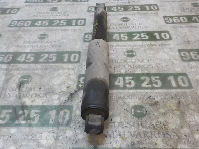 Amortiguadores traseros E6210BJ00A NISSAN