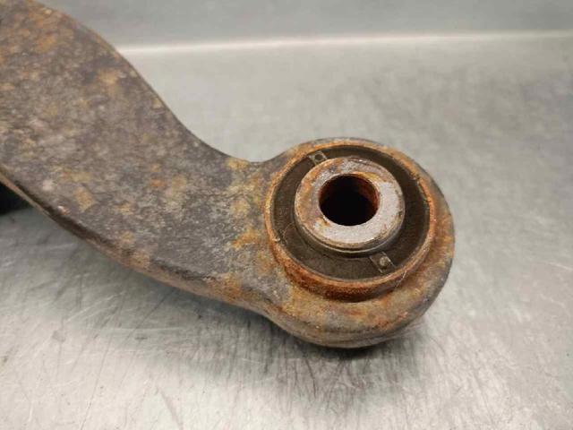 EG2128C10B MAZDA Brazo superior derecho de la suspensión trasera  disponible Ourense