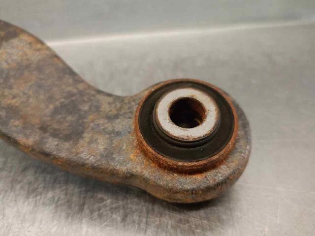 MAZDA EG2128C10B Brazo superior derecho de la suspensión trasera comprar Barcelona