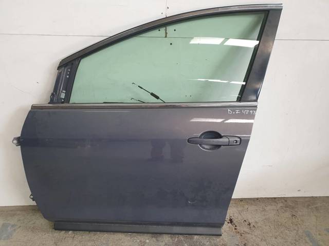 Puerta delantera izquierda EGY15902XR Mazda