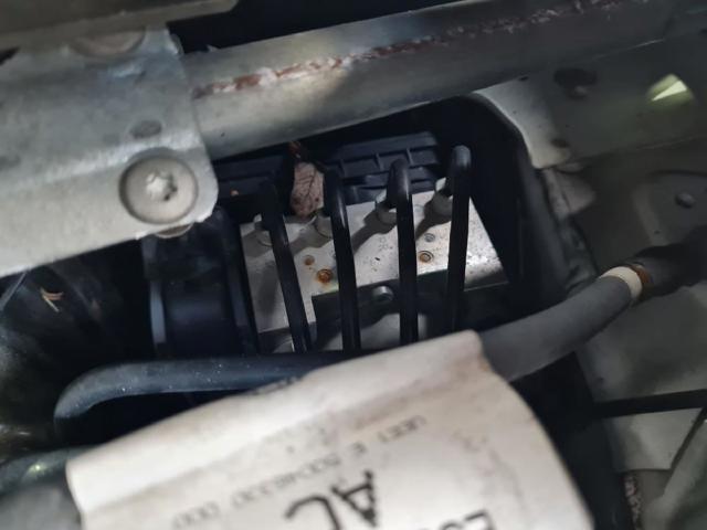 EJ322C353AP Land Rover