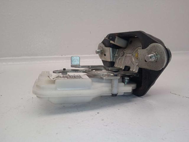 EUK9361110A HONDA Cerradura de tapa de maletero  disponible Alicante