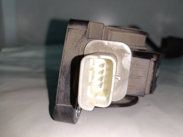 F00C3E2429 Pedal del acelerador  comprar en Reus