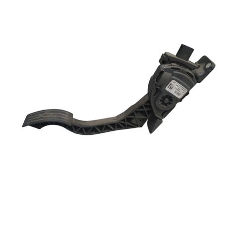 F1DC9F836AA Pedal del acelerador  en stock Granada