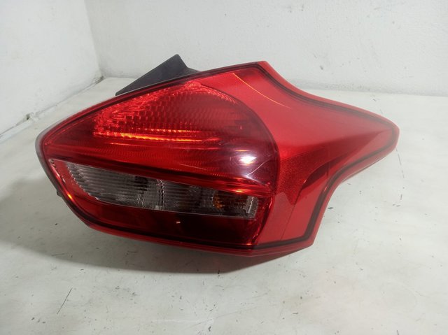 FORD F1EB13404BE Piloto trasero derecho  en stock Salamanca