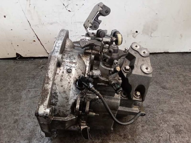 GM F40 Caja de cambios manual completa  disponible Lugo