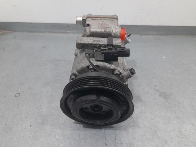 F500AN8CA03 Compresor de aire acondicionado  en stock Sabadell
