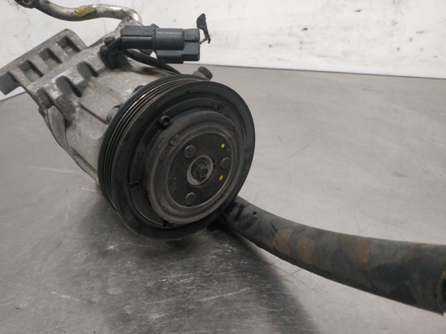 Compresor de aire acondicionado coche F500JDCCE06 HYUNDAI