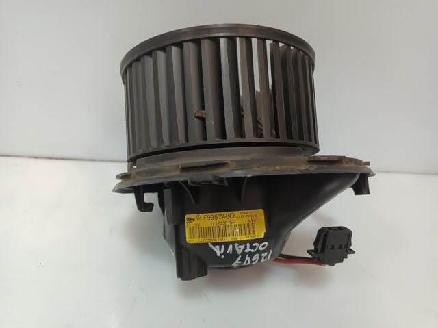 F995748Q VAG Ventilador habitáculo  en stock Córdoba