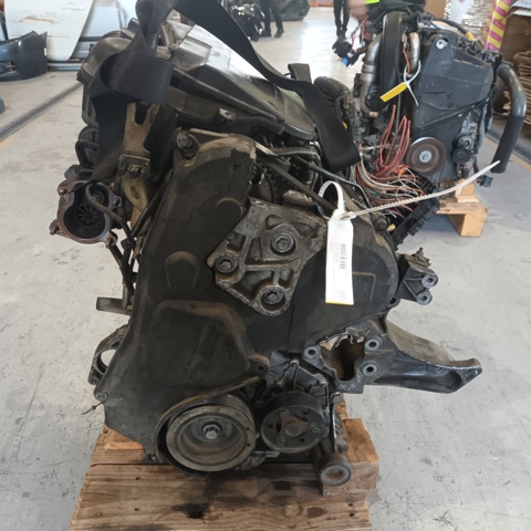 RENAULT F9Q732 Motor completo  disponible Valladolid