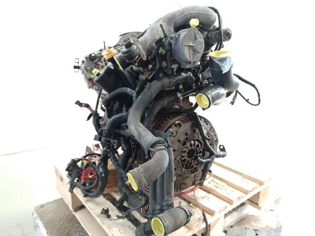 F9QB8 RENAULT Culata  comprar en Jaén