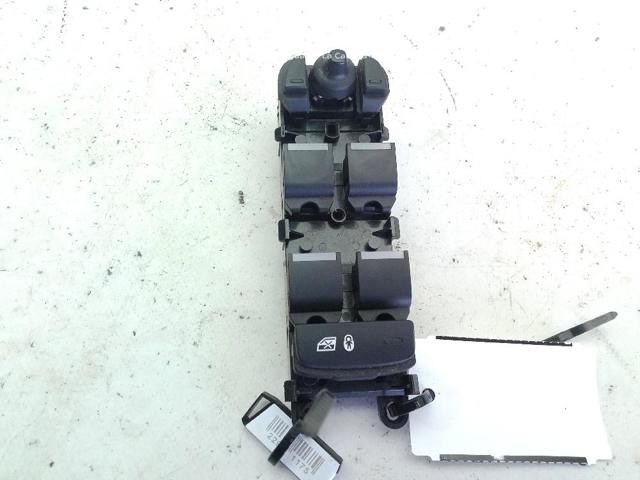 FK7214540AC Interruptor de elevalunas delantera izquierda  en stock Granada