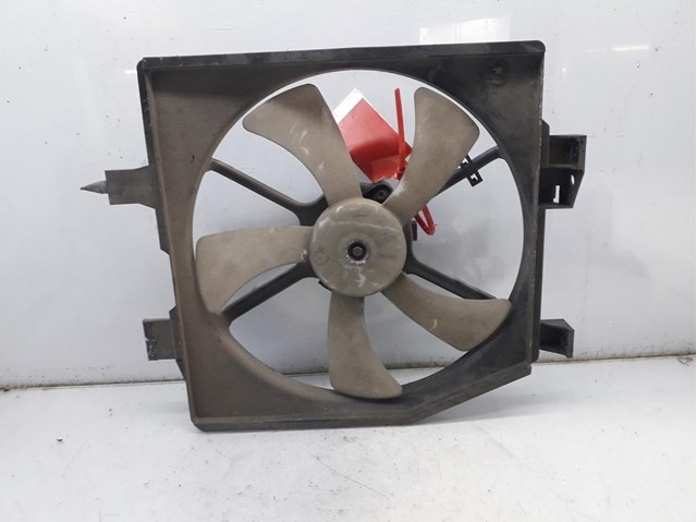 Difusor de radiador, ventilador de refrigeración, condensador del aire acondicionado, completo con motor y rodete FP8715025B Mazda