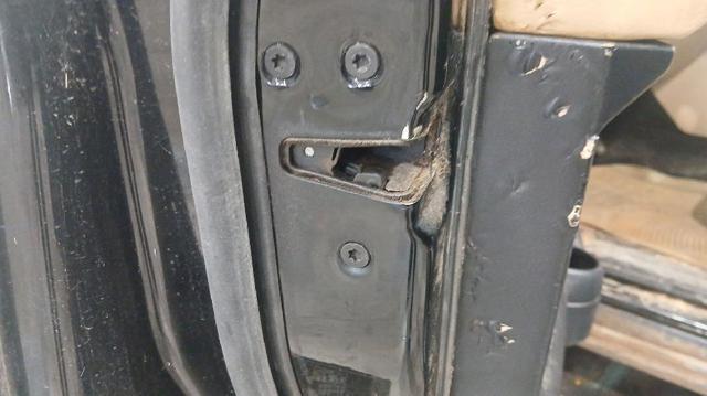 FQJ500430 Cerradura de puerta delantera izquierda  disponible Utrera