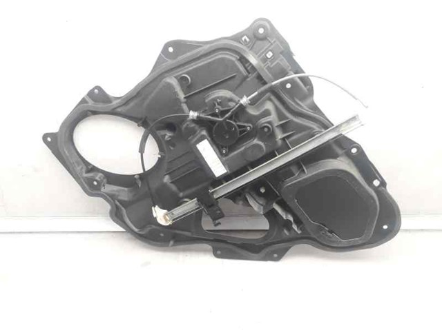 G22C5858X MAZDA Motor del elevalunas de la puerta delantera derecha  disponible Vigo