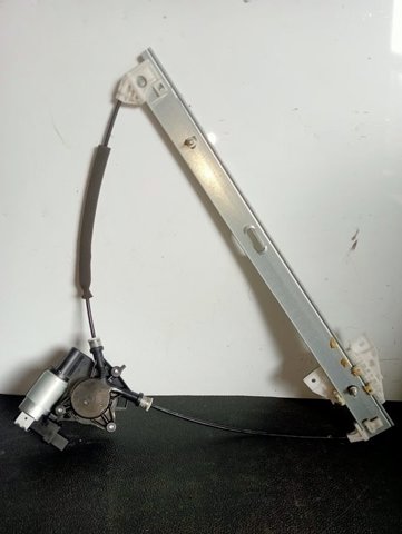 G22C5858X Motor del elevalunas de la puerta delantera derecha  disponible Burgos