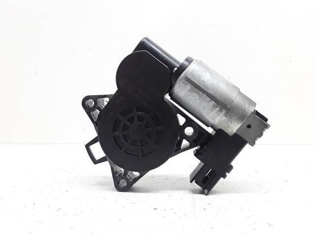 Motor eléctrico, elevalunas, puerta trasera izquierda G22C5858XF Mazda