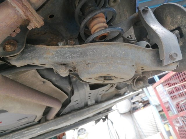 Brazo suspension (control) trasero inferior derecho G26A28300A Mazda