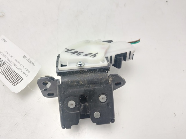 MAZDA G33M62310B Cerradura de maletero  en stock Salamanca