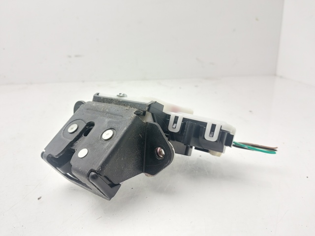 G33M62310B MAZDA Cerradura de tapa de maletero  comprar en Jaén