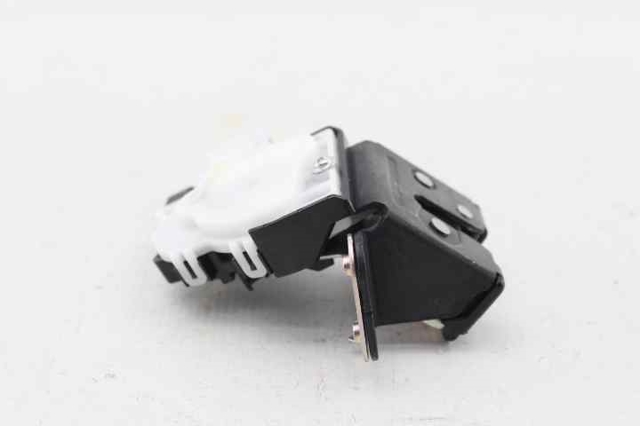 MAZDA G33M62310B Cerradura de maletero comprar Barcelona