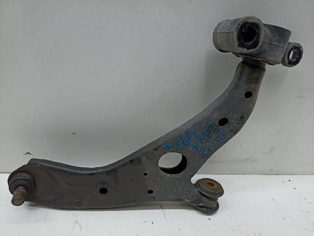 Brazo inferior derecho de la suspensión delantera G46C34300 MAZDA