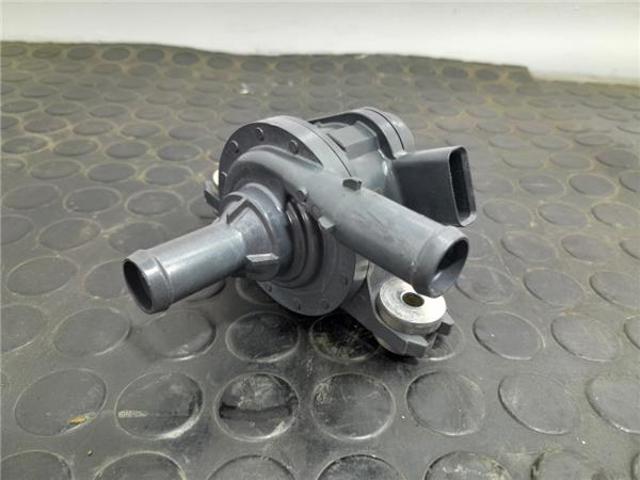 G904047040 TOYOTA Bomba de agua eléctrica auxiliar  disponible Ourense