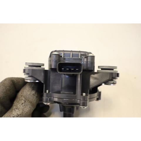 TOYOTA G904048020 Bomba de agua eléctrica auxiliar  disponible España