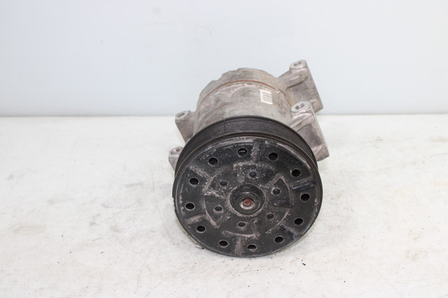 Compresor de aire acondicionado Toyota Corolla R10