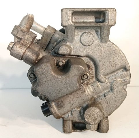 TOYOTA GE4472601744 Compresor de aire acondicionado  en stock Terrassa