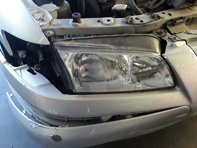 Faro derecho GG3E51030A Mazda