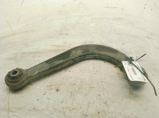 MAZDA GHP928C10 Brazo transversal de suspensión trasera  en stock Salamanca