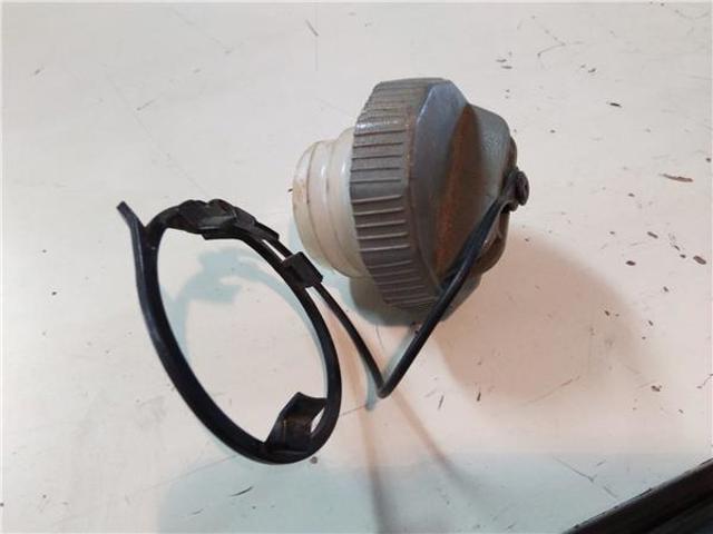GJ2B42250A Tapa de depósito de combustible comprar Girona