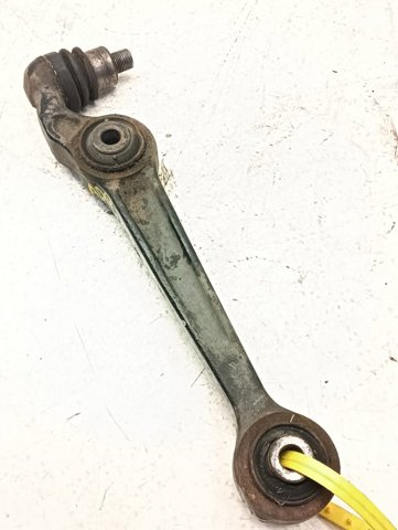 Brazo inferior izquierdo/derecho de suspensión delantera GJ6A34300E MAZDA