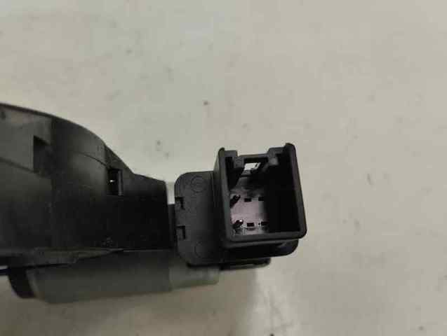 GJ6A5858X MAZDA Motor del elevalunas de la puerta delantera derecha  comprar en Lleida